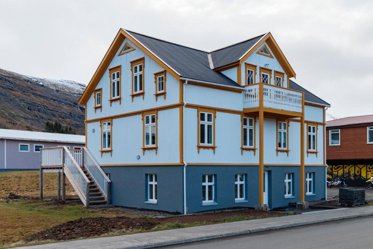 Undiraldan - Steinholt, Old Music School Apartment Seythisfjorthur Exterior photo